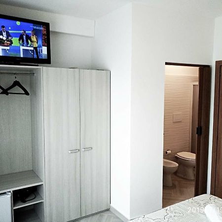 Bed Daniele Hotel ตอร์ริเชลลา ภายนอก รูปภาพ