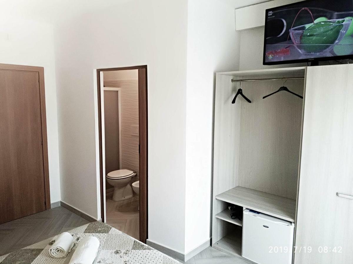 Bed Daniele Hotel ตอร์ริเชลลา ภายนอก รูปภาพ