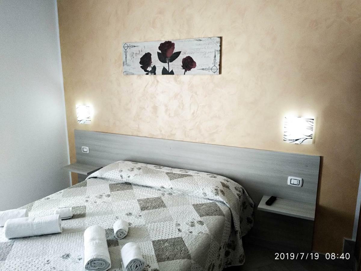 Bed Daniele Hotel ตอร์ริเชลลา ภายนอก รูปภาพ